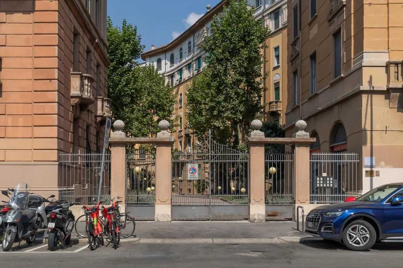 Luxury Apartment Near Porta Romana Tertulliano 37 Milan