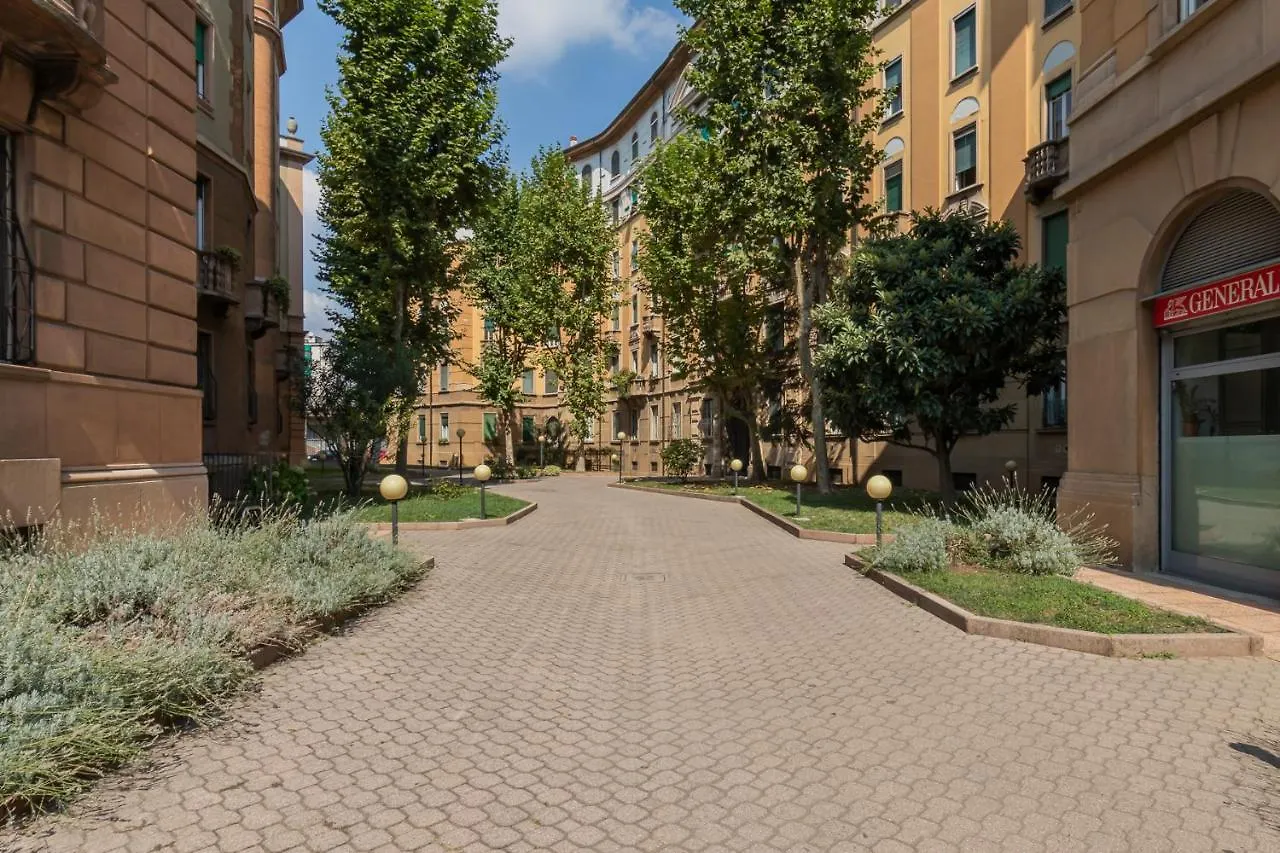 Luxury Apartment Near Porta Romana Tertulliano 37 Milan 0*,