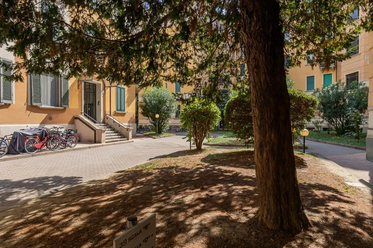 Luxury Apartment Near Porta Romana Tertulliano 37 Milan 0*,  Italy
